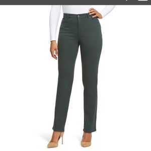 🌸🌸Gloria Vanderbilt green Amanda Jeans
